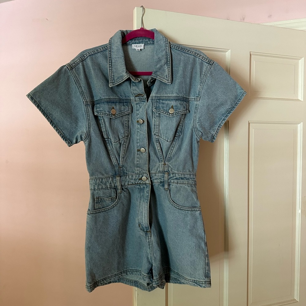 Denim Romper! Perfect for college game days!